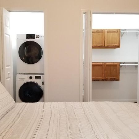 Cozy Spacious Cottage With Deck And Grill フェニックスシティ エクステリア 写真